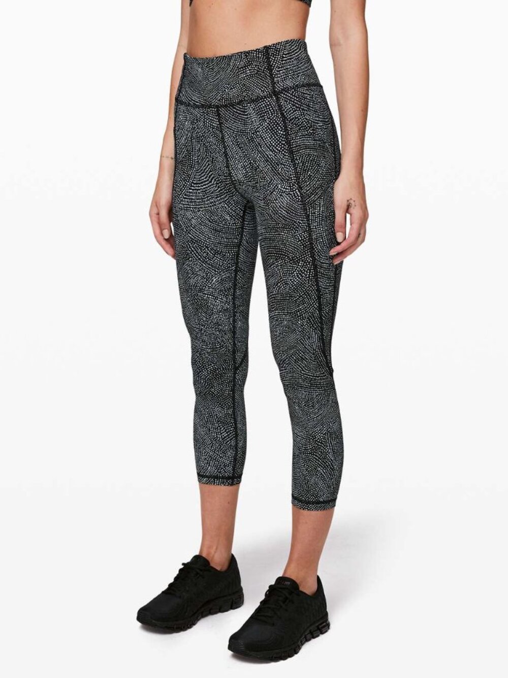 Lululemon Time To Sweat Crop 23" Free Spirit Alpine White Black Size 6